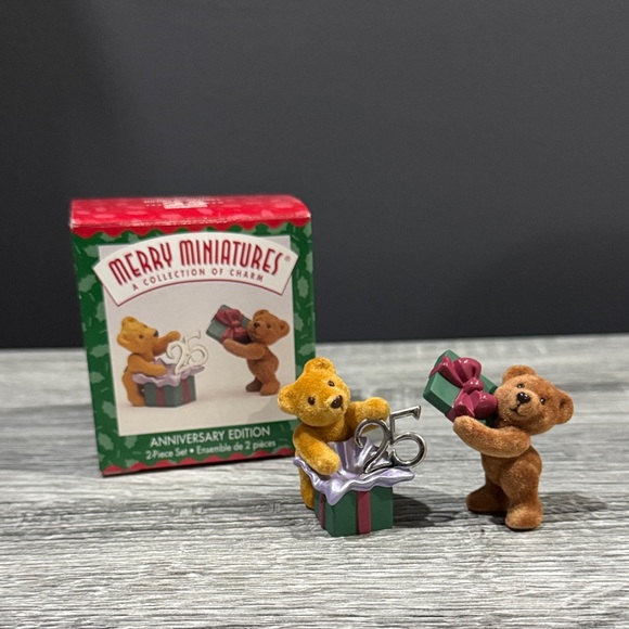 Hallmark Other - Hallmark | Merry Miniatures: 25th Anniversary Edition Teddy Bear Figures